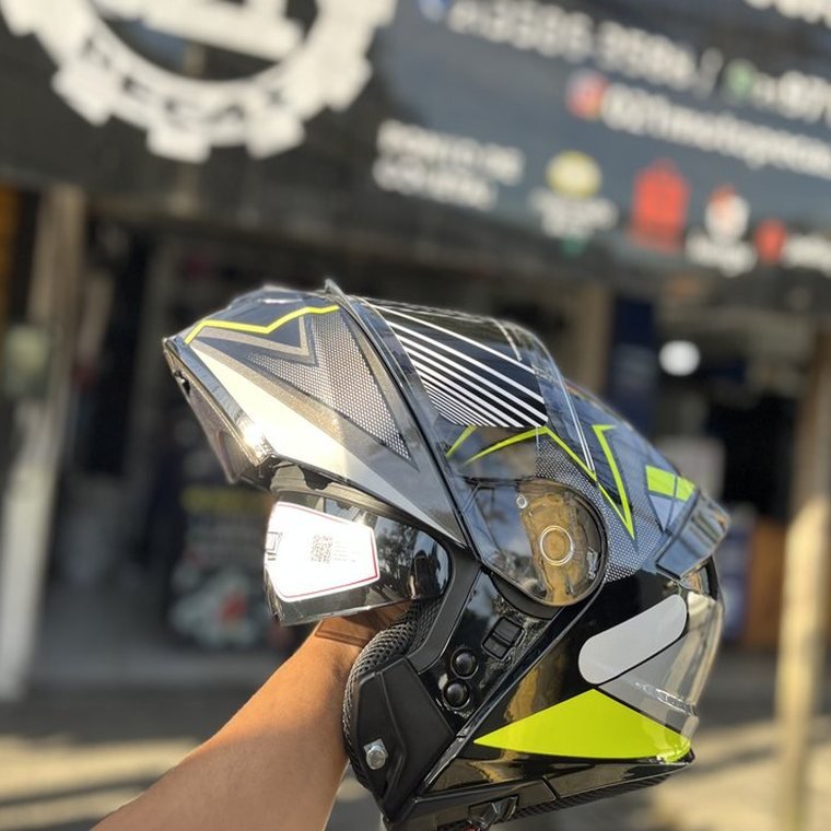 Capacete X-Troy Escamoteável Verde, cor Preto/Verde, linha X-Troy — 021 Moto Peças Vargem Pequena RJ